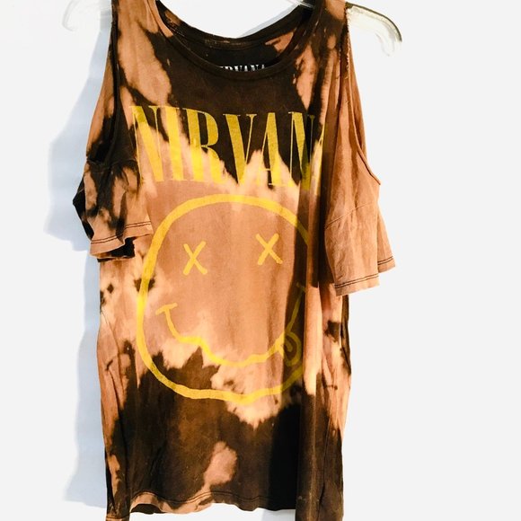 NIRVANA Tops - NIRVANA x Custom Acid Wash XS Cold Shoulder Tee
